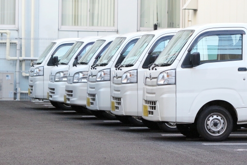 雨の日も楽ちん　バンのレンタカー