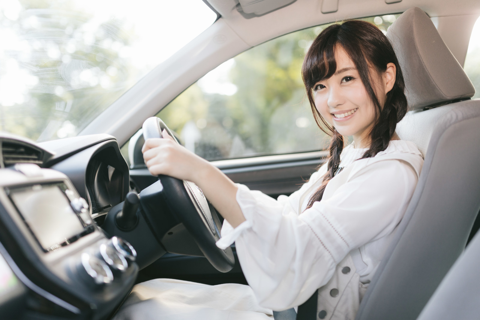 飲酒していない友人にレンタカーを運転してもらう